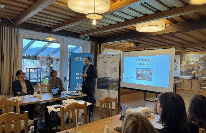 Diskussion und Präsentation "Salzkammergut Shuttle"